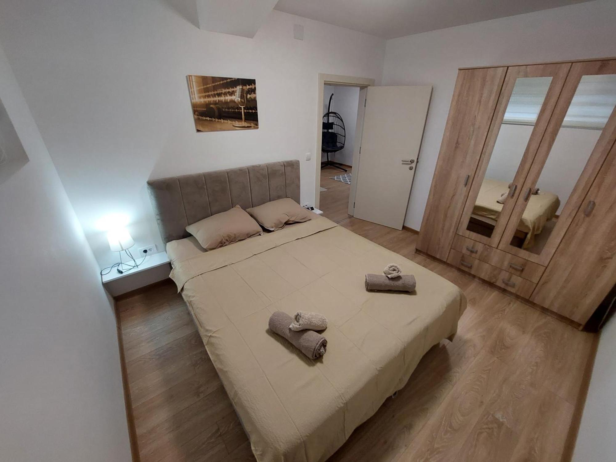 Apartman Muzika Ягодина Екстериор снимка
